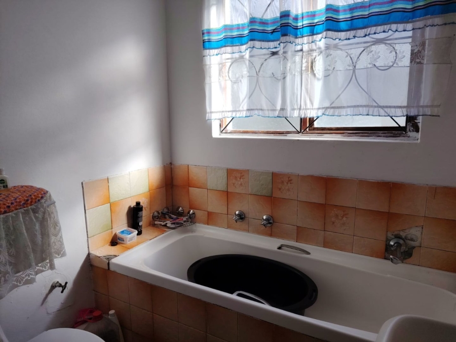 3 Bedroom Property for Sale in Park Village Western Cape